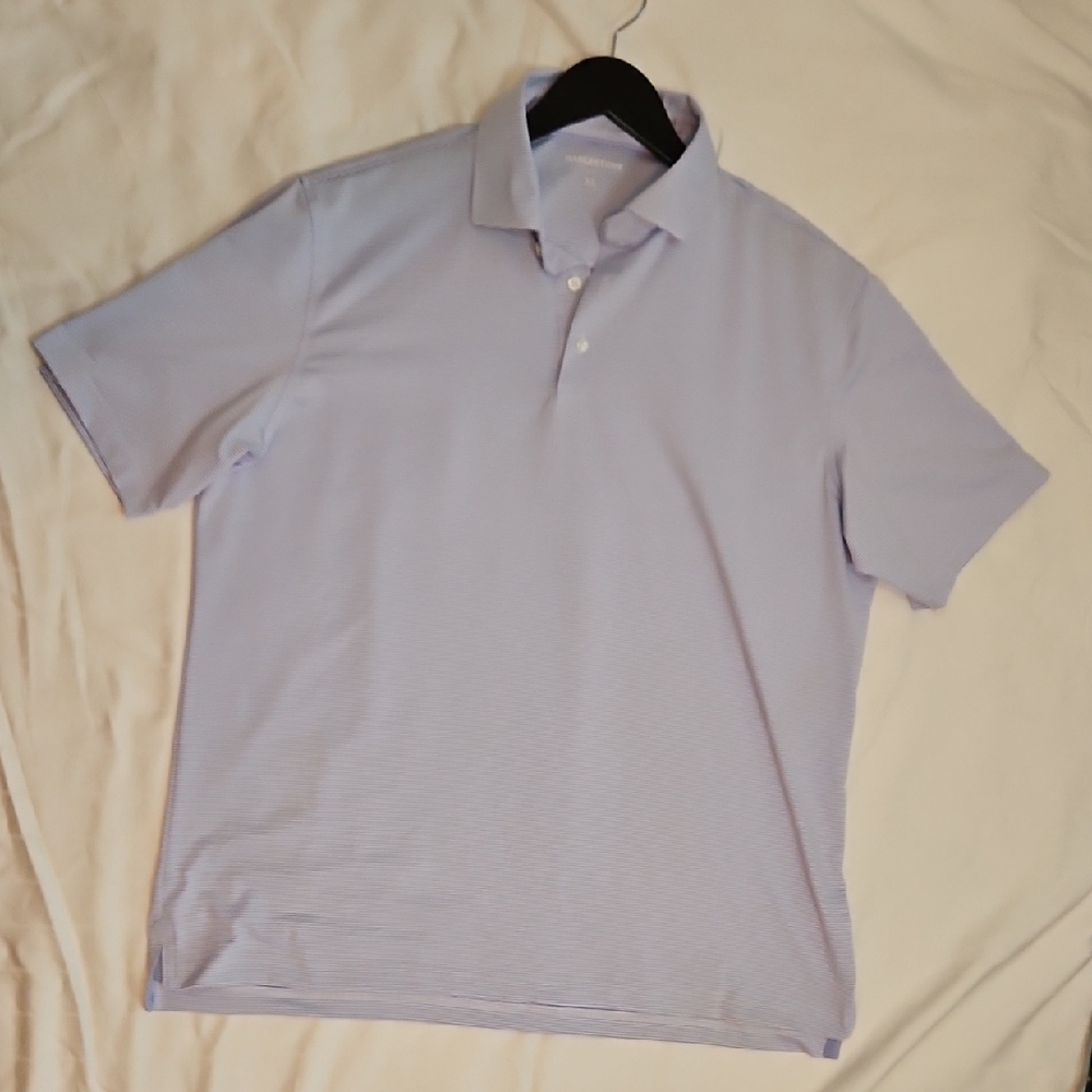 Blue Polo Shirt with Classic Collar and Short Sleeves